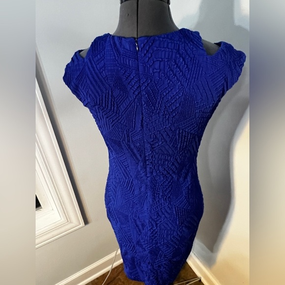 Joseph Rykoff Dress Sz 8 Royal Blue Textured Stretch Sheath Cutout Neck Cocktail - Picture 9 of 16